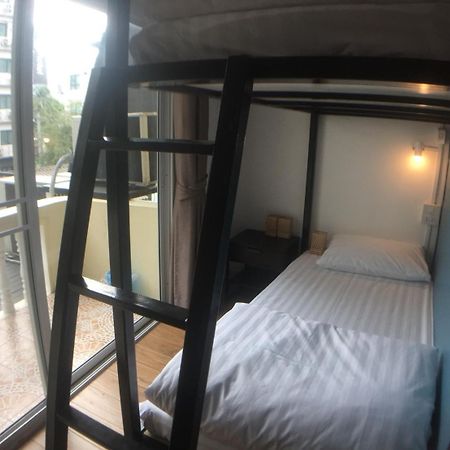 Hostel Beebedz Bangkok Exterior foto